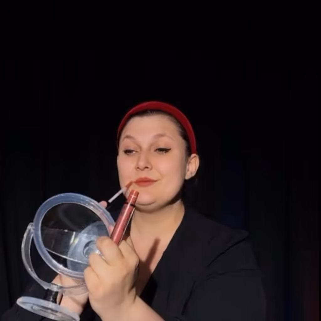 Comedian
