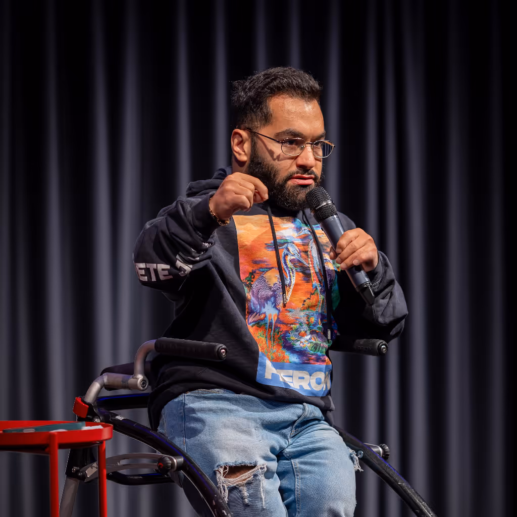 Comedian