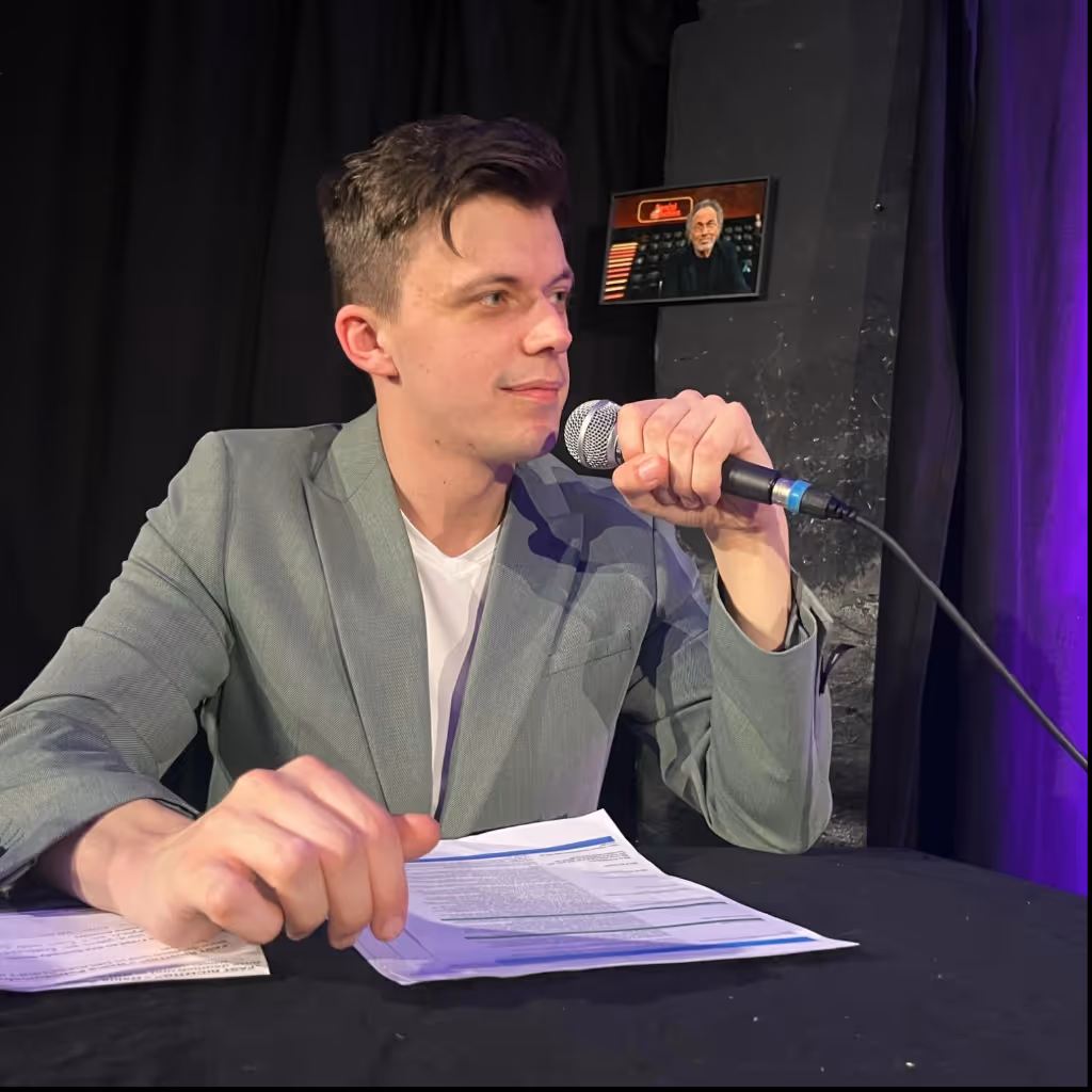 Comedian